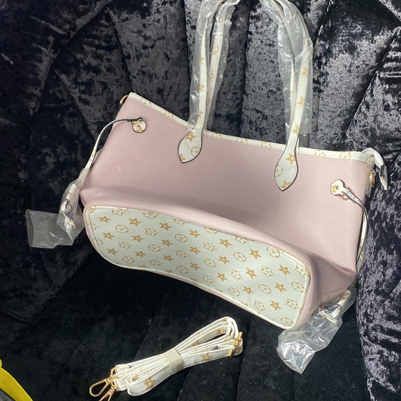 Stylish Purse - Picture 5 of 8